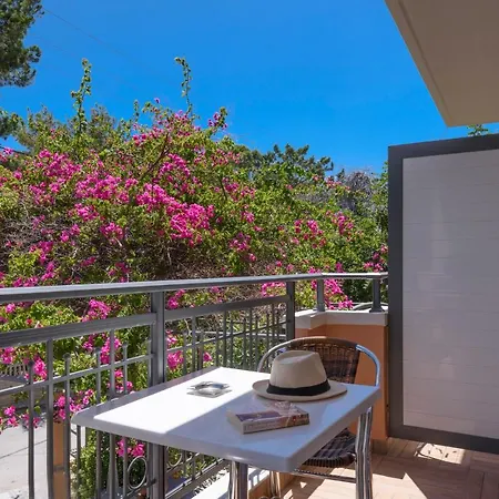 Poseidon Studios & Apartments Palaiochora Dış mekan fotoğraf