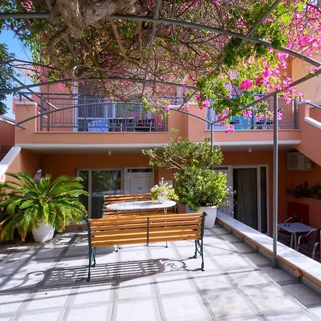 Poseidon Studios & Apartments Palaiochora Dış mekan fotoğraf