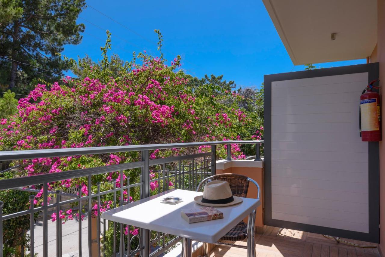 Poseidon Studios & Apartments Apartment *
