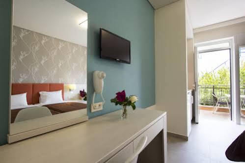 Poseidon Studios & Apartments Apartment *